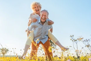 Älteres Ehepaar vital und glücklich